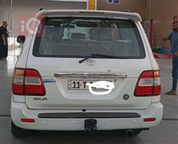 تۆیۆتا لاند کروزەر